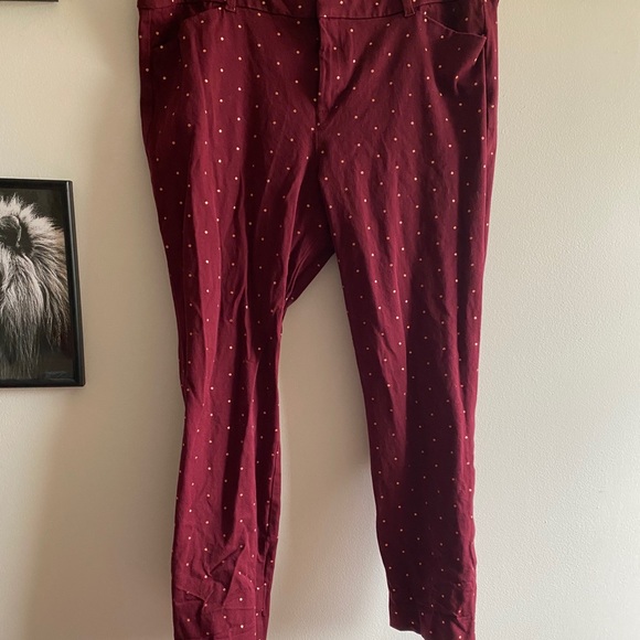 Old Navy Pants - Pixie pants